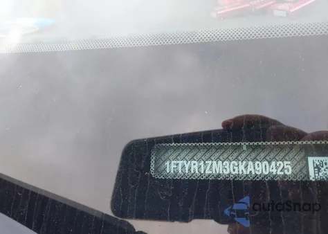 2016 Ford Transit-250 z USA, uszkodzony, nr VIN 1FTYR1ZM3GKA90425